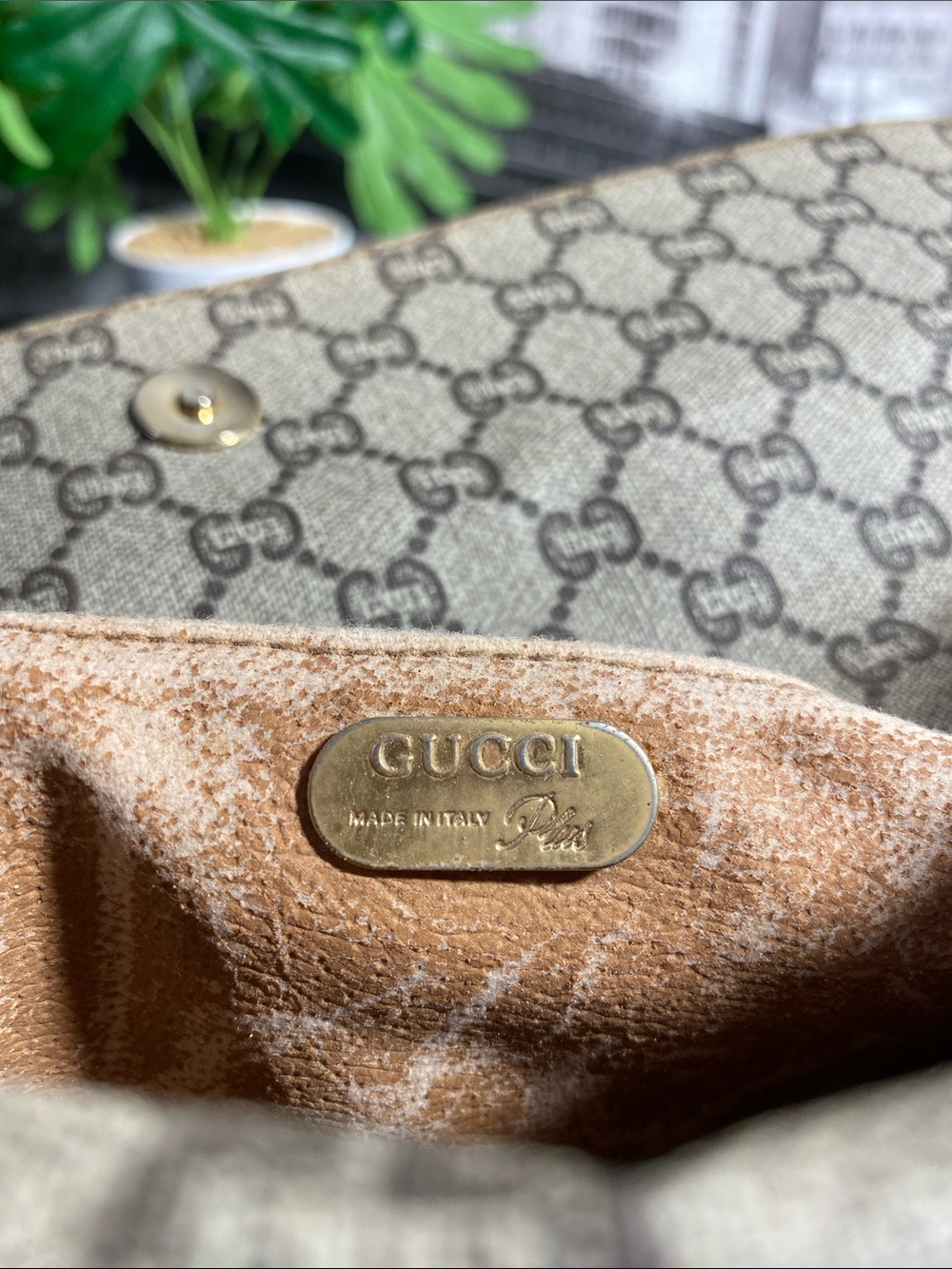 Authentic Rare Gucci GG Plus Vintage Bag - Picture 8 of 17